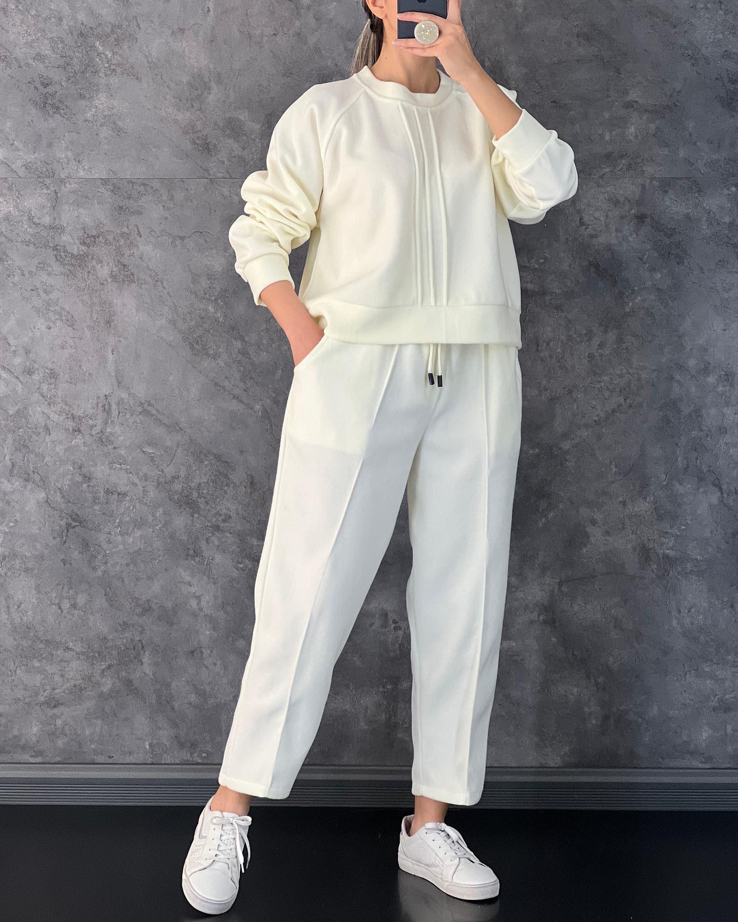 Ch # 381 Winter Fleece Co-Ords: Stylish Black 2-Piece Set With Cocoon Pants And Sweatshirt