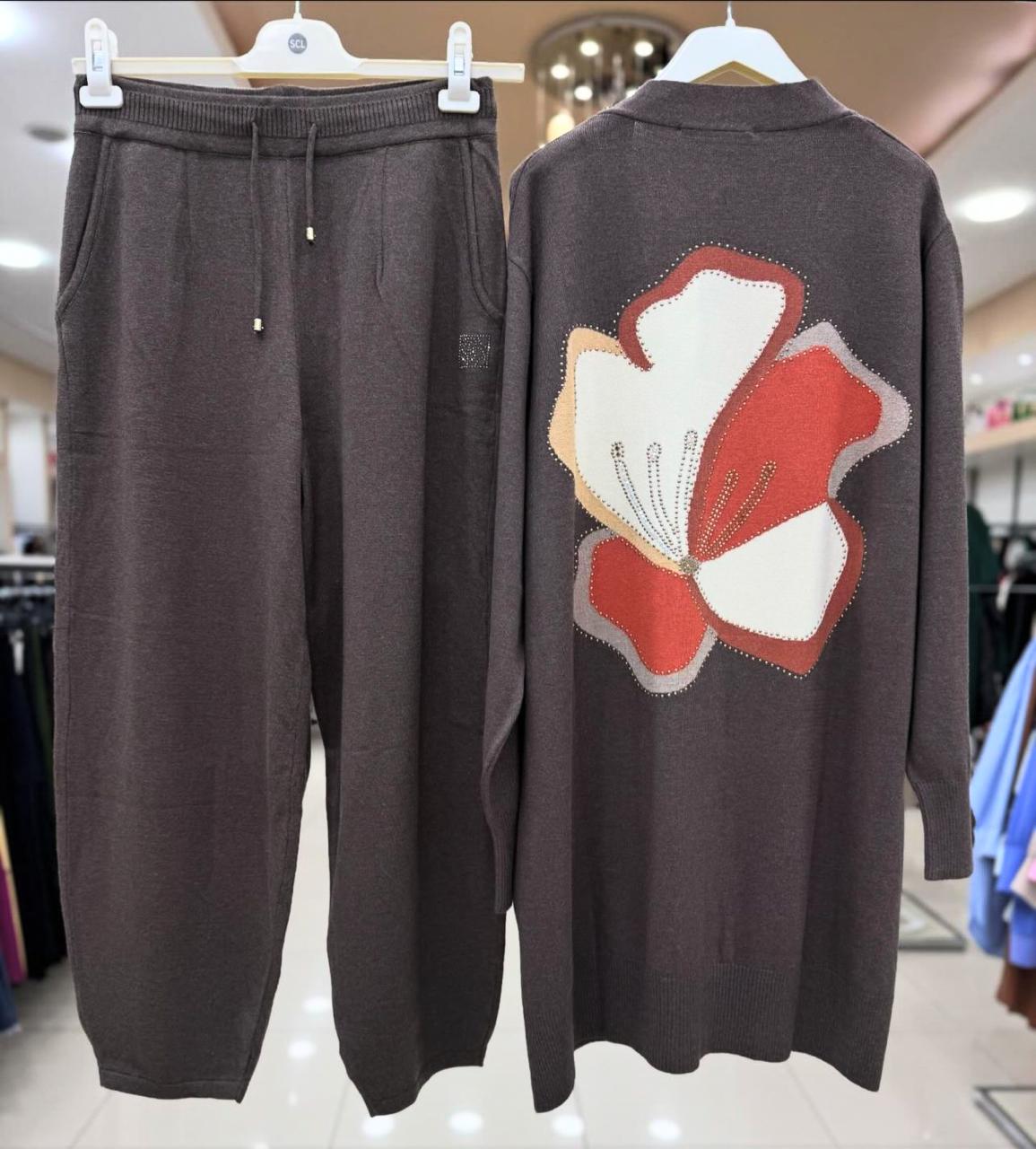 CH 485 Back Flower Printed Fleece Co ord Set For Winter